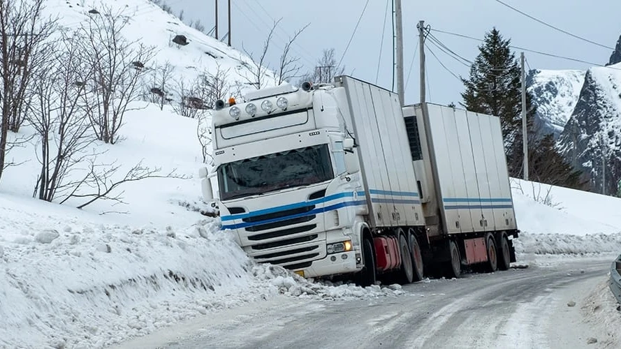 Most Common Causes of Semi-Truck Accidents in Kansas City